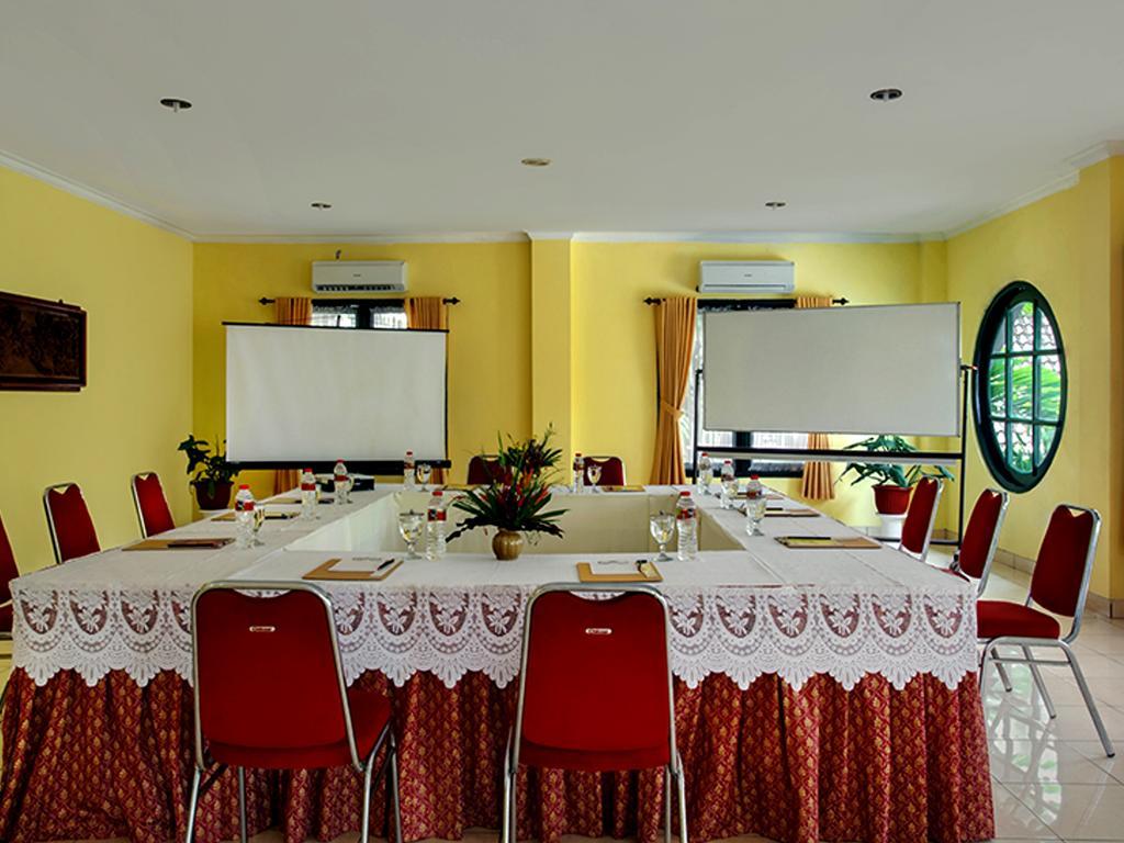 Margo Utomo Eco Resort Kalibaru Exterior photo